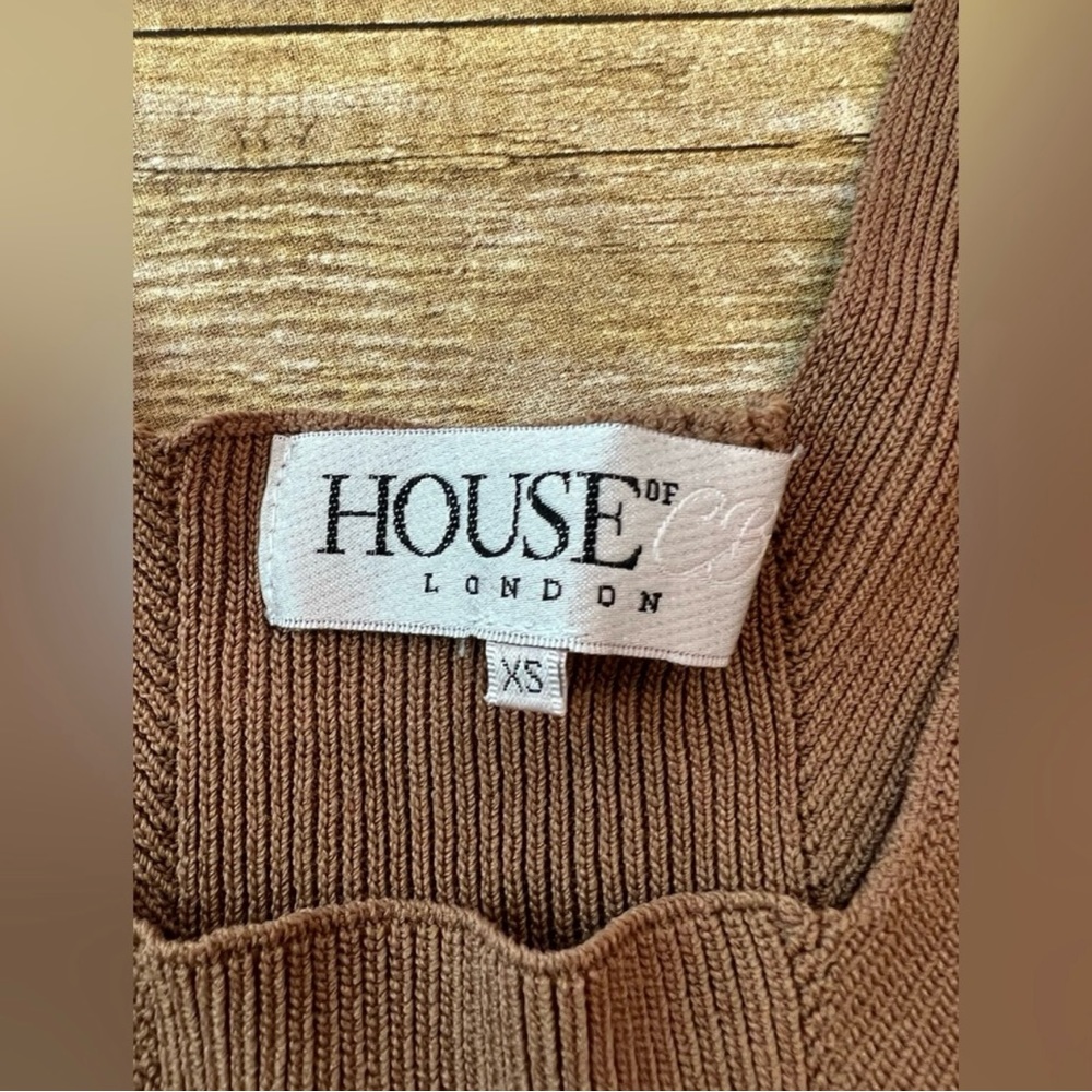 House of CB top - Picture 2 of 3